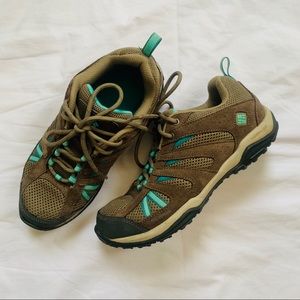 Columbia hiking sneakers